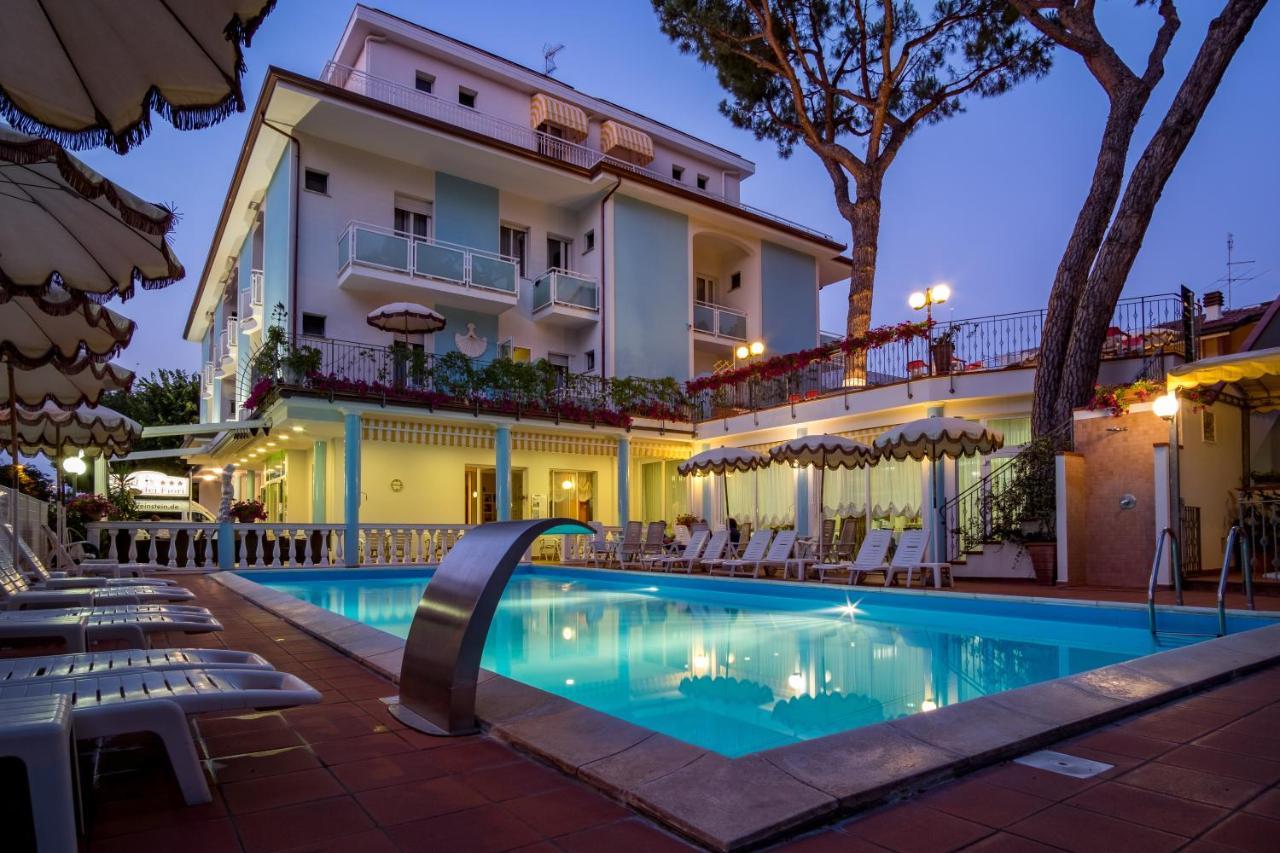 Hotel Villa Dei Fiori - Sul Mare Con Piscina Viserbella di Rimini Exteriér fotografie