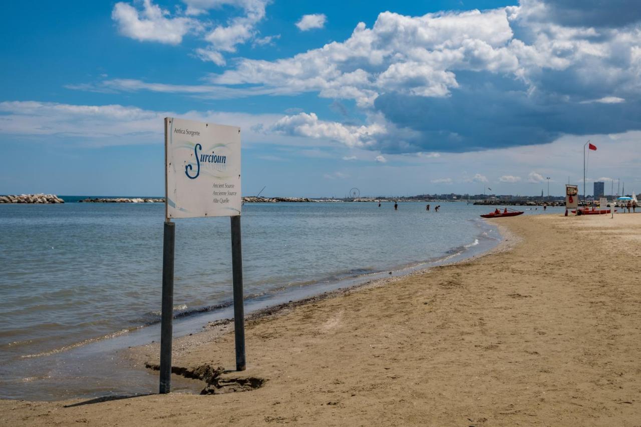 Hotel Villa Dei Fiori - Sul Mare Con Piscina Viserbella di Rimini Exteriér fotografie