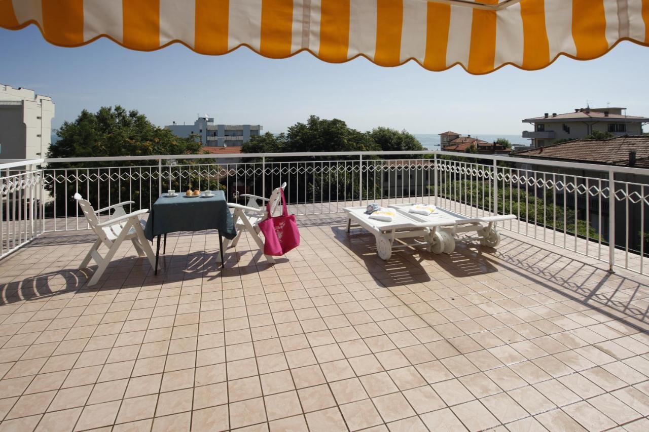 Hotel Villa Dei Fiori - Sul Mare Con Piscina Viserbella di Rimini Exteriér fotografie